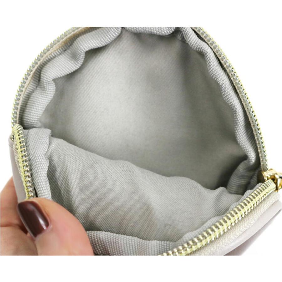 在庫限り アトリエ・ポピン丸ポーチ 犬雑貨 犬グッズ 黒猫 シュナウザー プードル  刺繍 可愛い プレゼント誕生日 プレゼント クリスマス |  | 05