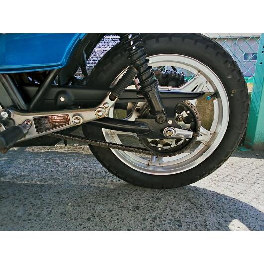 CB750F FB RC04純正チェーンカバー ホンダ（HONDA） CB750F チェーンカバー 純正 中古 バイク 部品 RC04