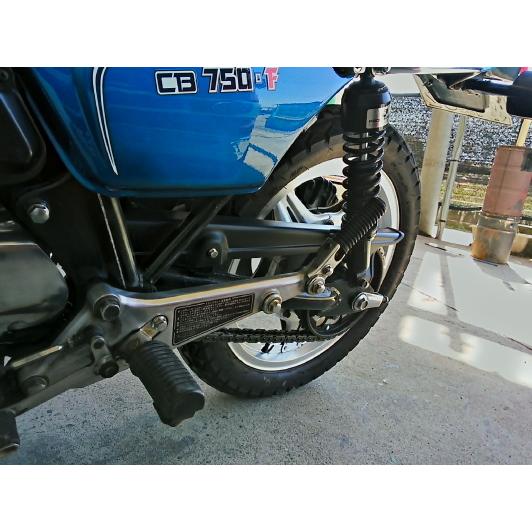 CB750F FB RC04純正チェーンカバー ホンダ（HONDA） CB750F チェーンカバー 純正 中古 バイク 部品 RC04