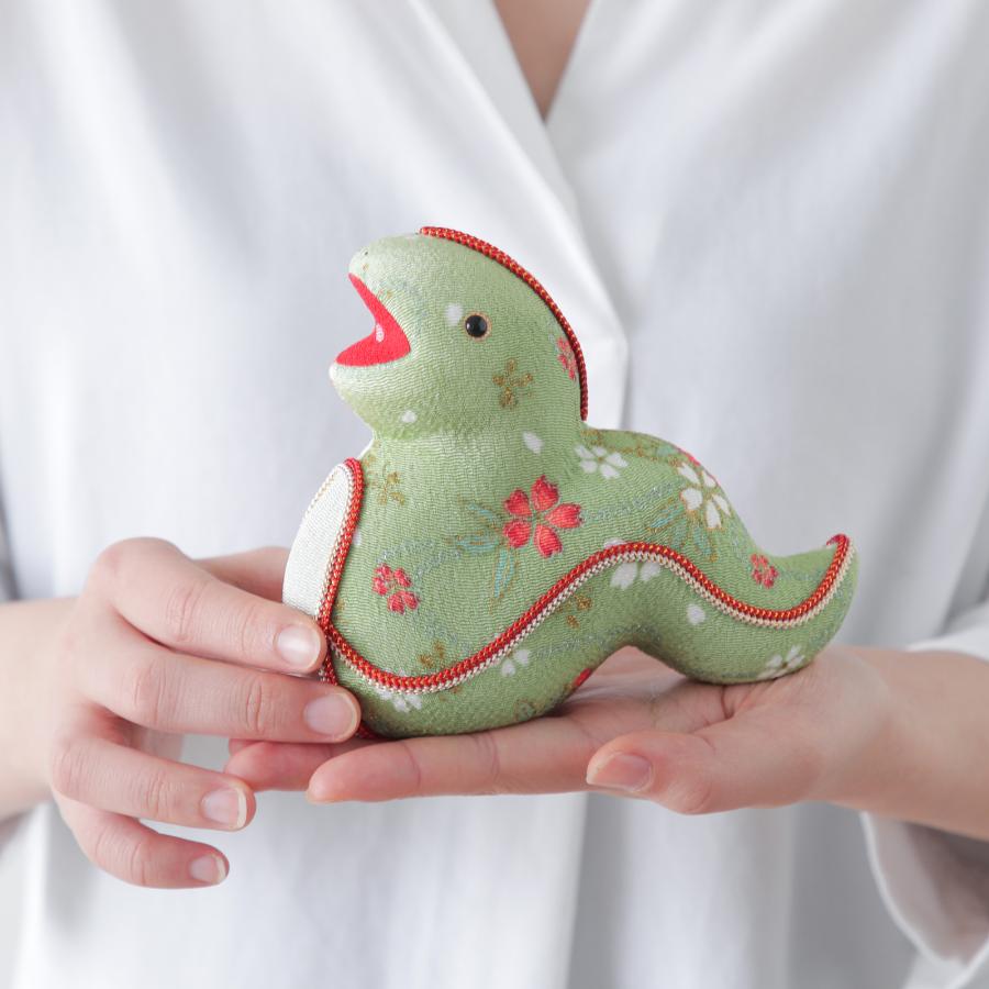 (C)ヘビ　リュウコドウ　干支「巳」　おまとめセット　日本製　現品限り 干支 へび 巳 置物 リュウコドウ 金彩巳 蛇 ヘビ かわいい