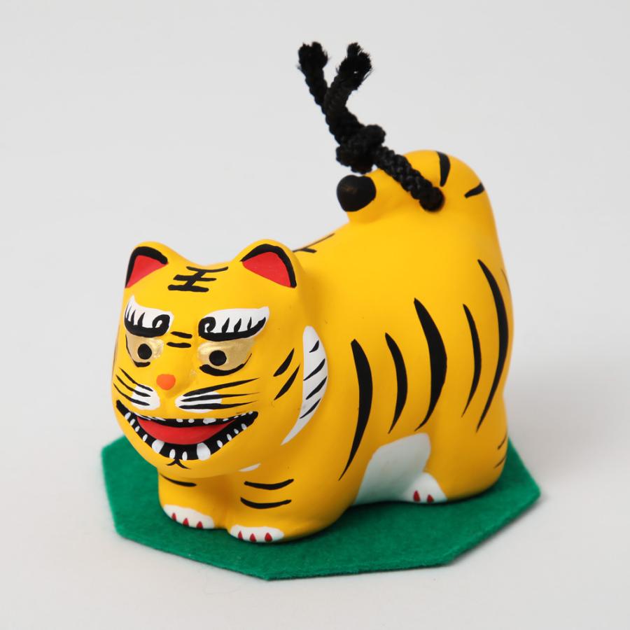 吉祥 土鈴 猛虎 開運干支飾り 寅年 虎 トラ とら 置き物 オブジェ 陶器