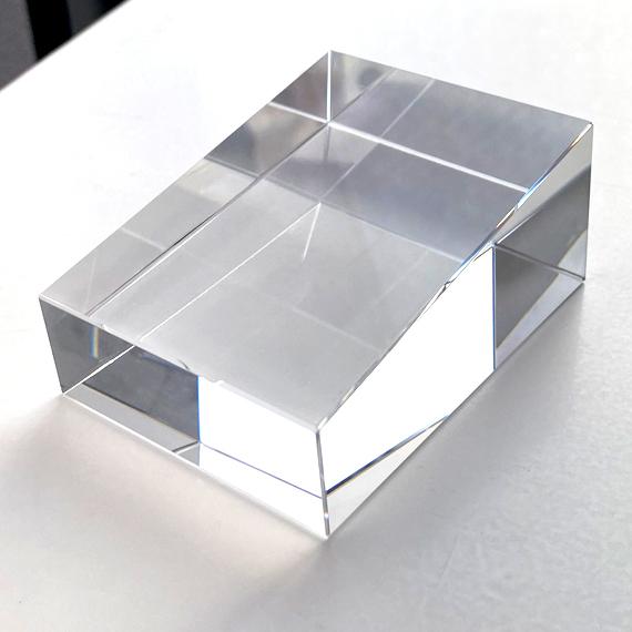 ペーパーウェイト 32x55x77mmクリスタルガラス 斜めカット