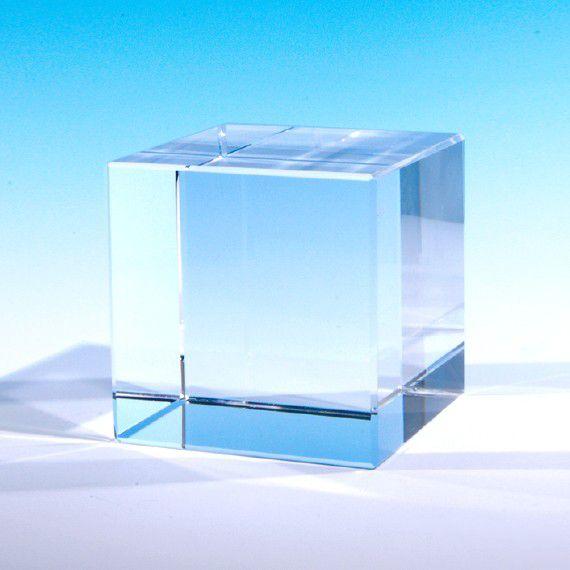 ペーパーウェイト 60x60x60ｍｍ クリスタルガラス キューブ ブロック 透明 ディスプレイ 展示 サンドブラスト レーザー彫刻用 ガラス素材 NKTR-0062｜ginzagift