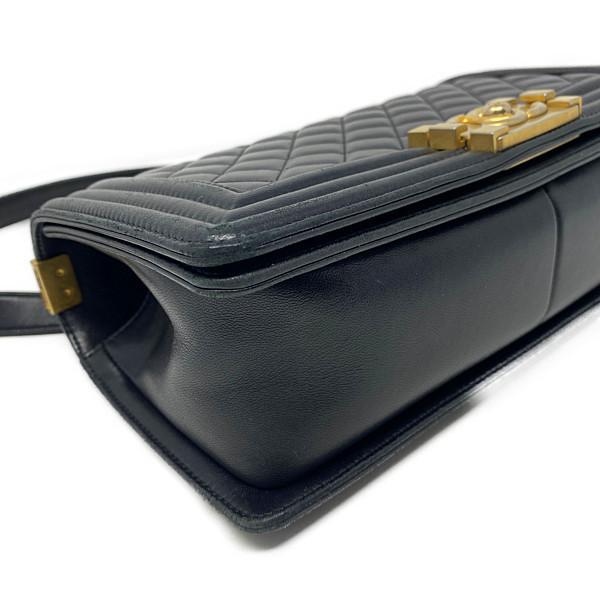 シャネル　CHANEL　ボーイシャネル２５　チェーンショルダーバッグ　マトラッセ　ラムスキン　ゴールド金具　 | BOY CHANEL | 06