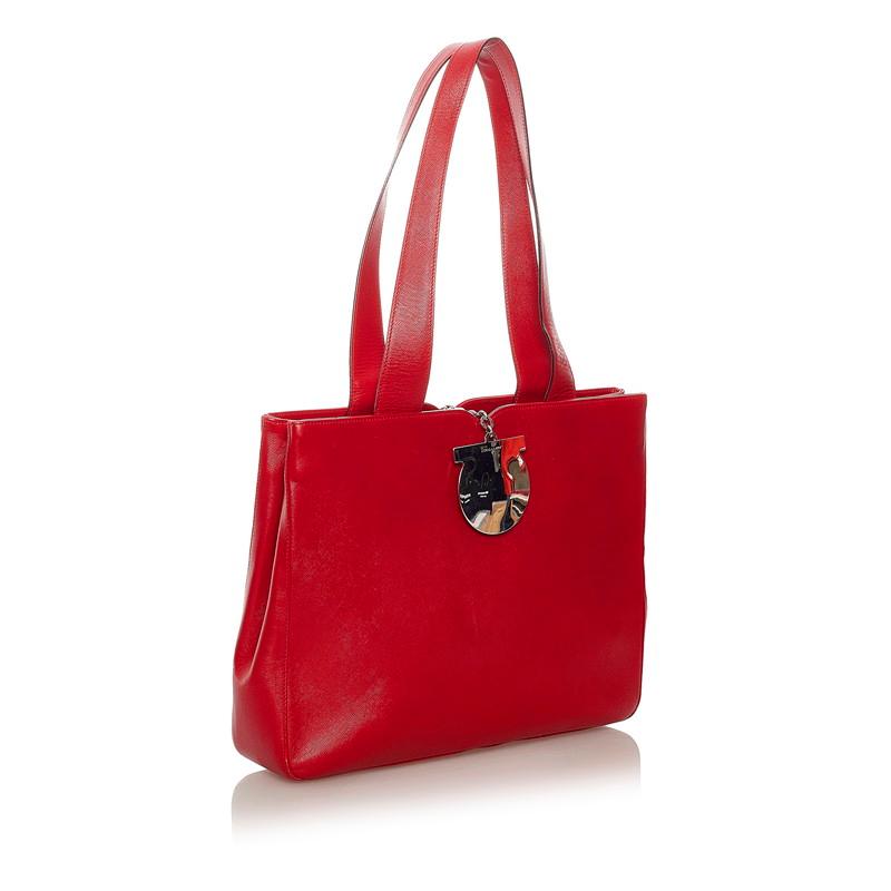 【Salvatore Ferragamo】ハンドバッグ　ヴァラリボン　レッド 中古・古着通販】Salvatore Ferragamo (サルヴァトーレ