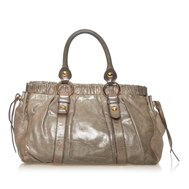 miu miu（ミュウミュウ） カーキ レザー ハンドバッグ レディース 中古