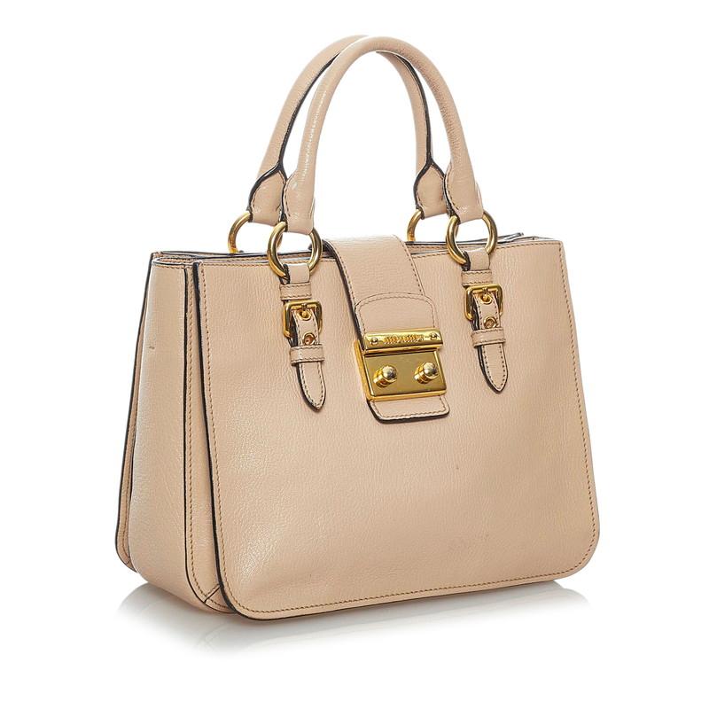 miu ミュウミュウ マドラス RN0799 ベージュ レザー miu ミュウミュウ マドラス RN0799 ベージュ レザー