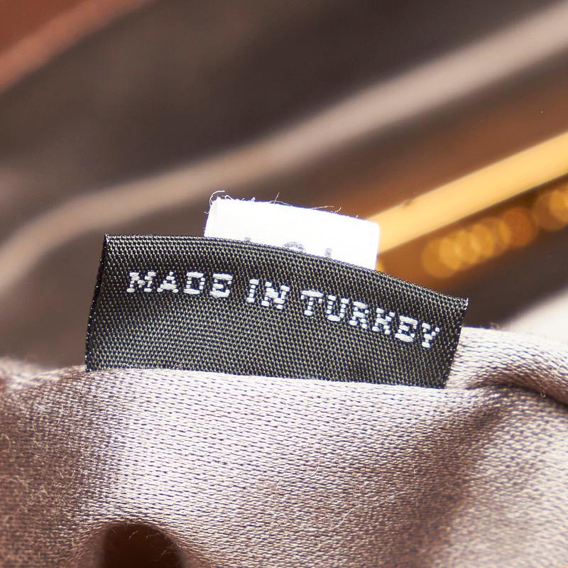 miumiu ベージュ レザーVネックビスチェ ホルターネック　旧タグ miumiu ベージュ レザーVネックビスチェ ホルターネック 旧タグ