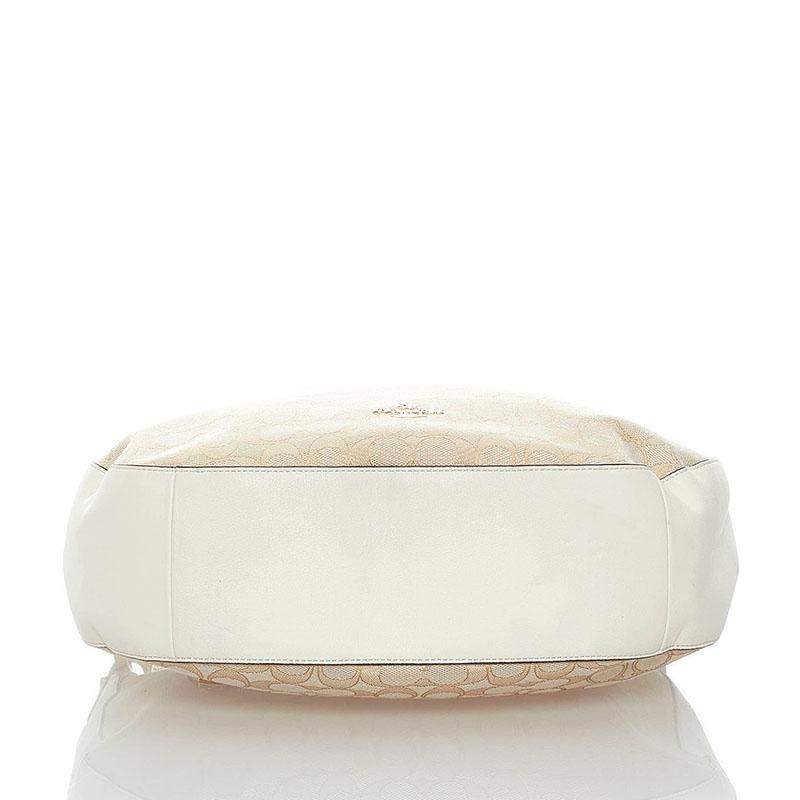 COACH（コーチ） シグネチャー ワンショルダーバッグ ベージュ