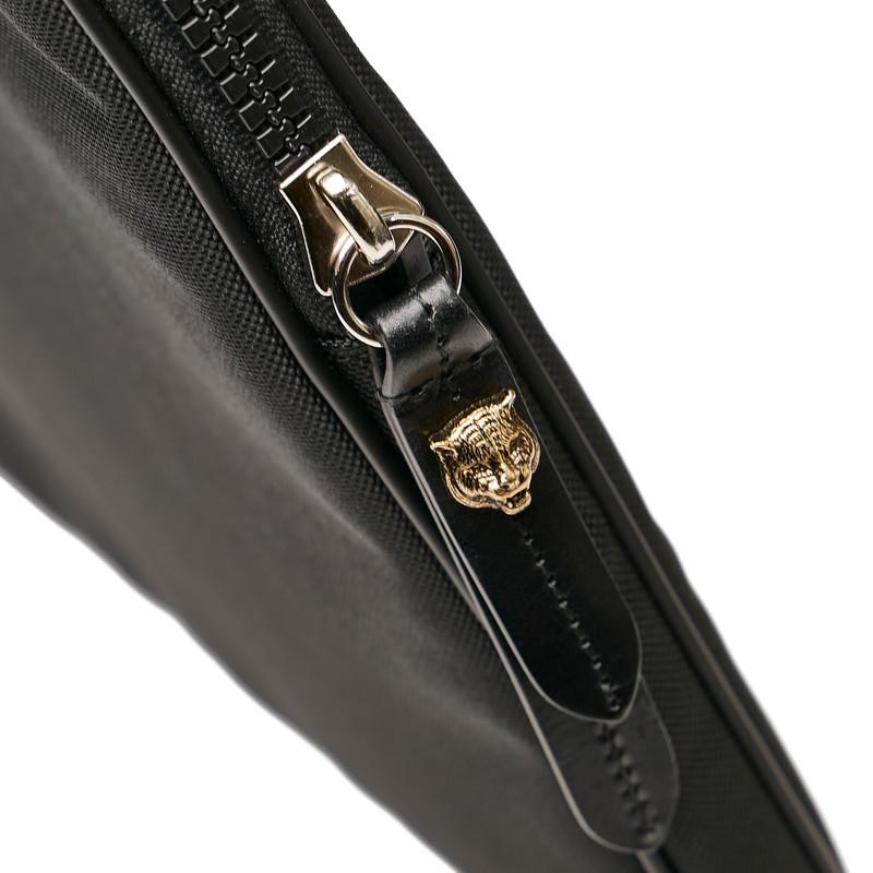 美品 グッチ キャンバス クラッチバッグ エンブロイダリー タイガー ブラック GUCCI グッチ エンブロイダリー タイガー クラッチバッグ ラップ