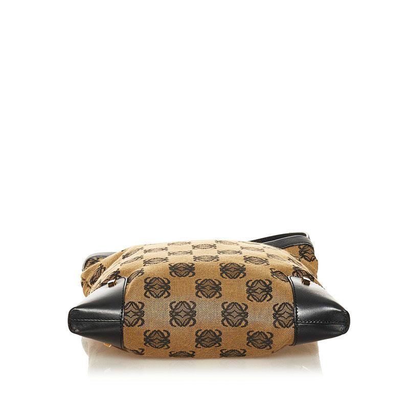 LOEWE（ロエベ） アナグラム 斜め掛け ショルダーバッグ ブラック