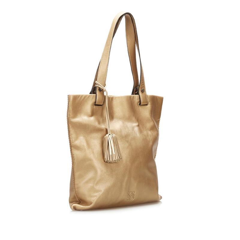 美品 LOEWE ロエベ トートバッグ アナグラム ゴールドチャーム LOEWE ロエベ アナグラム フリンジ トートバッグ ゴールド