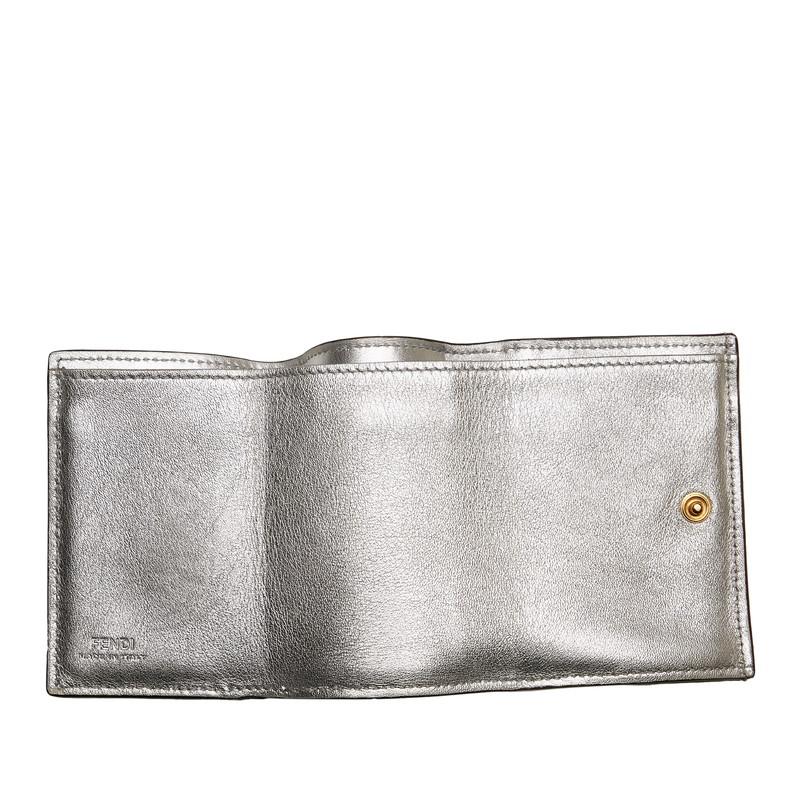 FENDI フェンディ フェンディローマ ロゴ 三つ折り財布 FENDI フェンディ フェンディローマ ロゴ 三つ折り財布