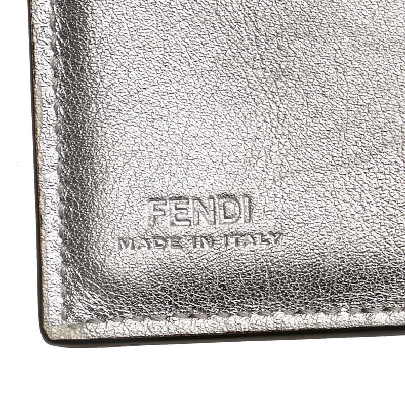FENDI フェンディ フェンディローマ ロゴ 三つ折り財布 FENDI フェンディ フェンディローマ ロゴ 三つ折り財布