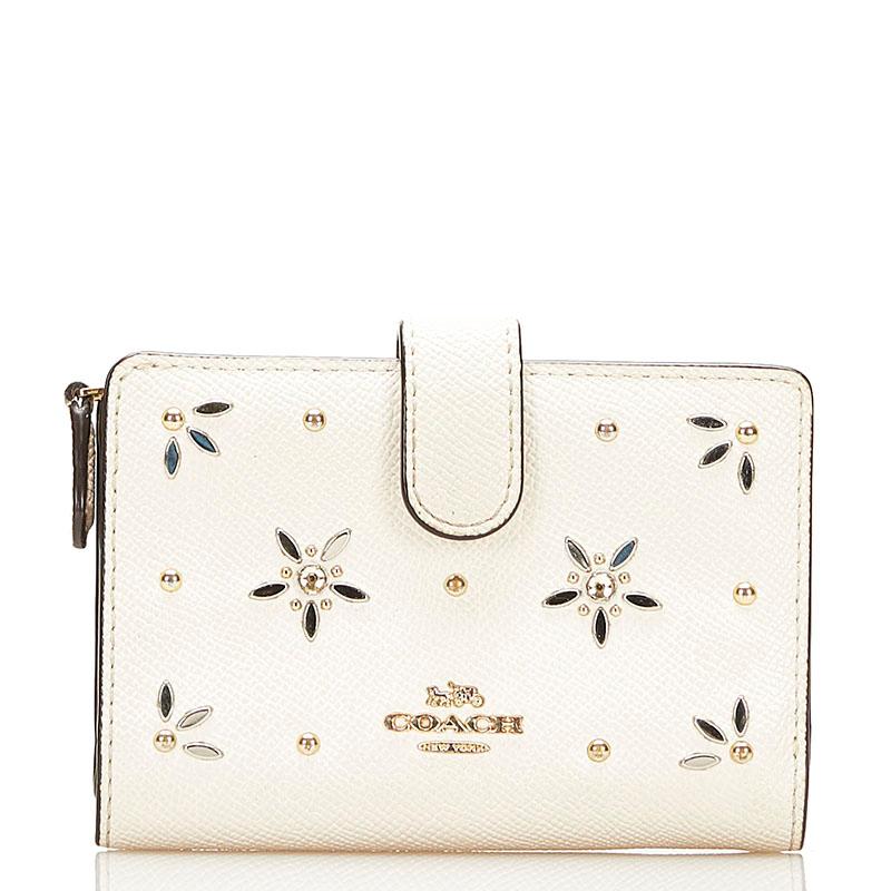 COACH（コーチ） スタッズ フラワー 二つ折り財布 ホワイト レザー 