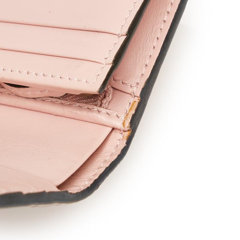 GUCCI グッチ グッチシマ キャット 猫 二つ折り財布 548057 GUCCI グッチ グッチシマ キャット 猫 二つ折り財布 548057