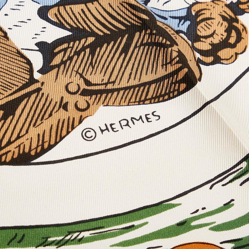 HERMES エルメス カレ90 JEU DES OMNIBUS ET DAMES BLANCHES HERMES エルメス カレ90 JEU DES OMNIBUS ET DAMES BLANCHES