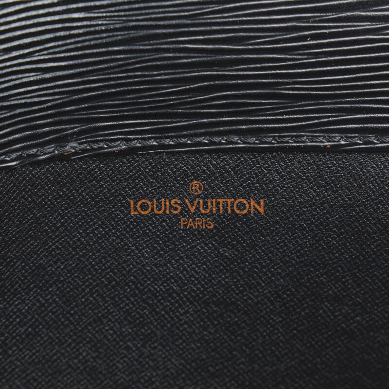 LOUIS VUITTON（ルイ・ヴィトン） ルイ ヴィトン エピ ポルトドキュ