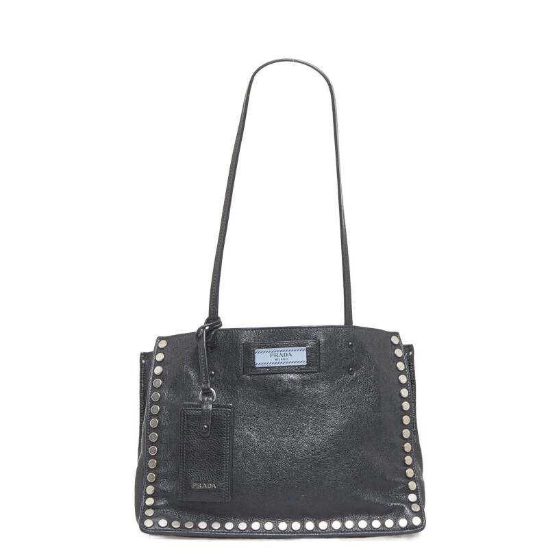 PRADA スタッズ付き ブラックトートバッグ PRADA（プラダ） スタッズ トートバッグ ブラック レザー レディース