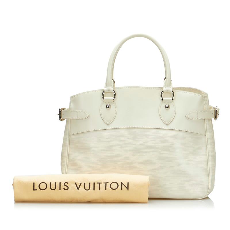 ルイヴィトン/LOUIS VUITTON エピイヴォワールパッシィPM