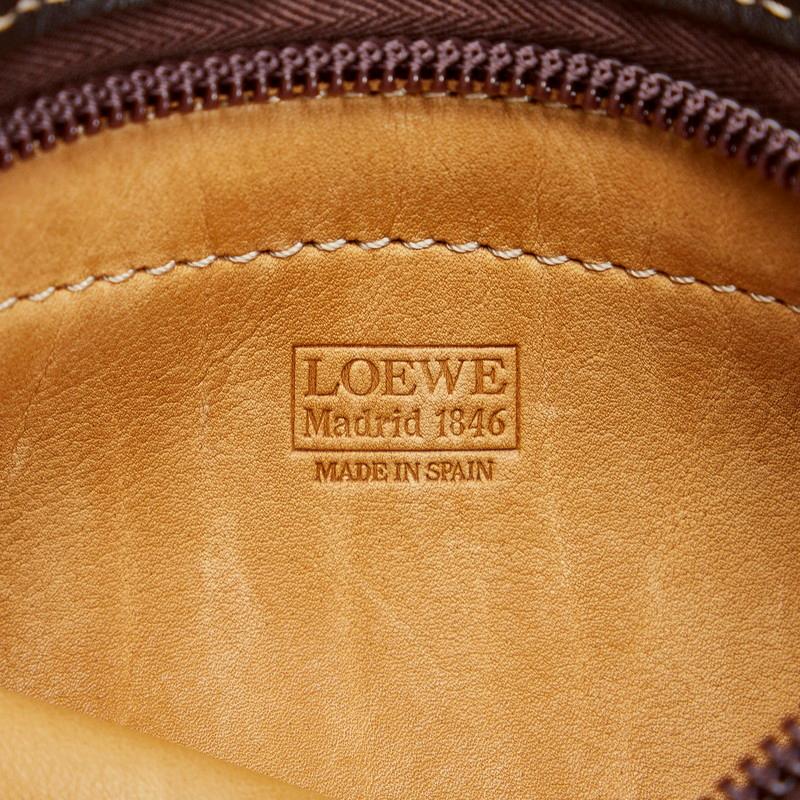 LOEWE ロエベ アナグラム 斜め掛け ショルダーバッグ ベージュ LOEWE ロエベ アナグラム 斜め掛け ショルダーバッグ ベージュ