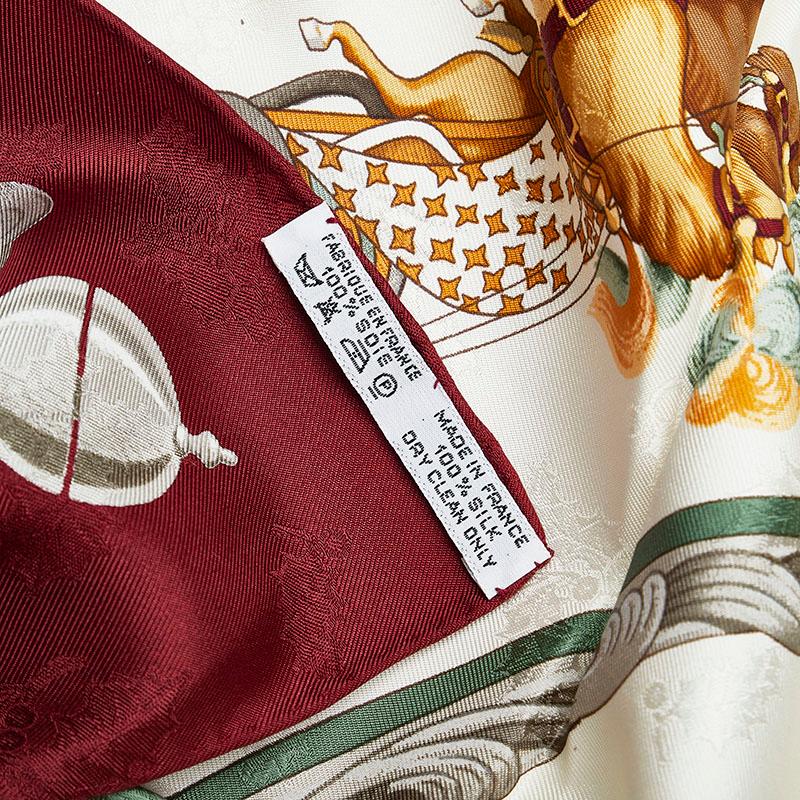 HERMES　カレ90　スカーフ PLUMES ET GRELOTS 羽飾りと鈴 HERMES カレ 90 Plumes et Grelots / 羽飾りと鈴 スカーフ