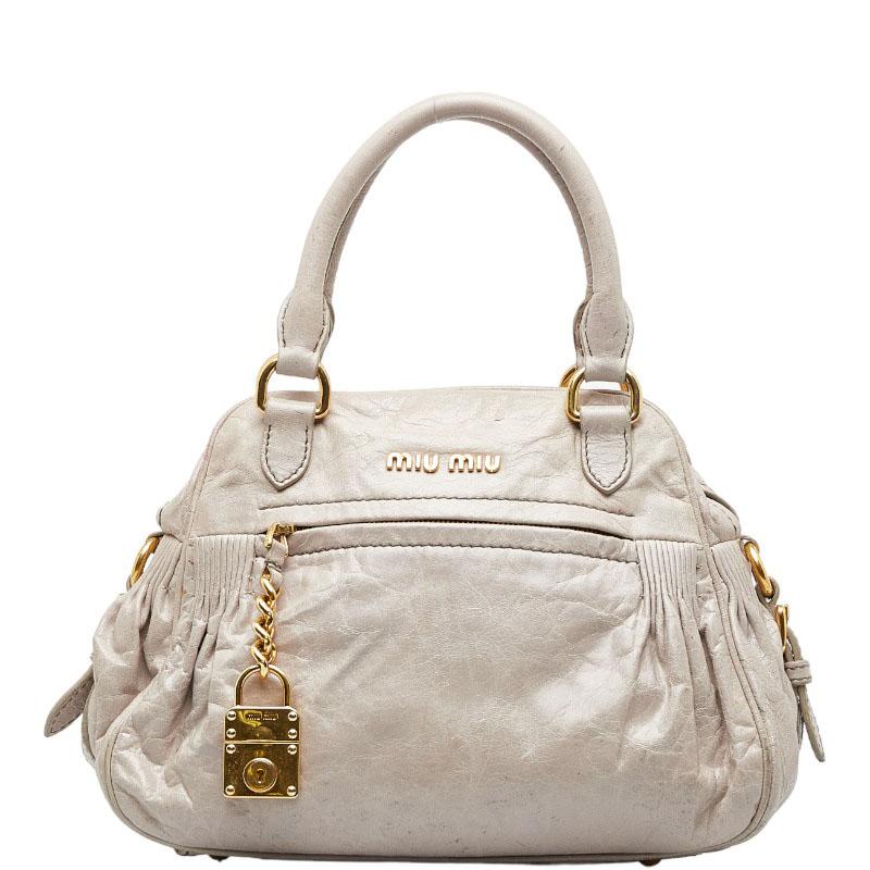 miu ミュウミュウ ナッパ キーチャーム ハンドバッグ ショルダー miu ミュウミュウ ナッパ キーチャーム ハンドバッグ ショルダー