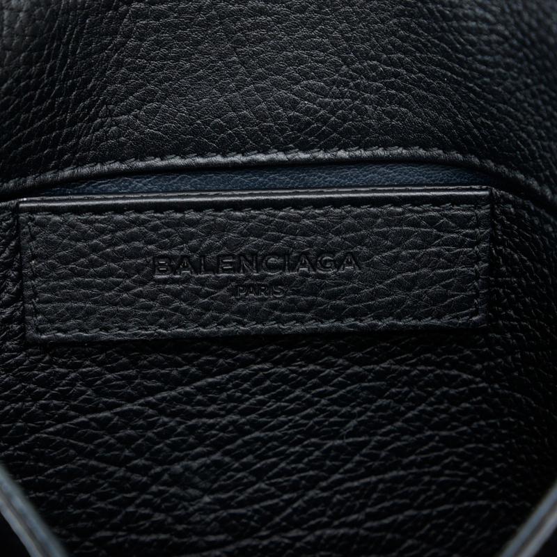 BALENCIAGA（バレンシアガ） チューブ 斜め掛け ショルダーバッグ