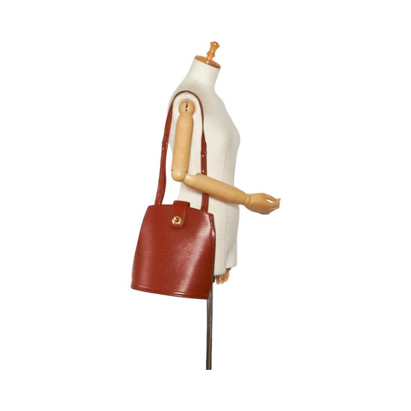 LOUIS VUITTON(ルイヴィトン) ショルダーバッグ エピ クリュニー M52253 ケニアブラウン レザー LOUIS VUITTON（ルイ・ヴィトン） ルイ ヴィトン エピ クリュニー