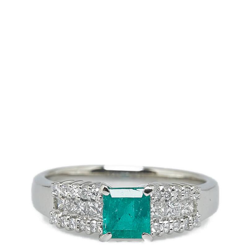 Pt900 プラチナ エメラルド0.64ct ダイヤ0.35ct リング 指輪 