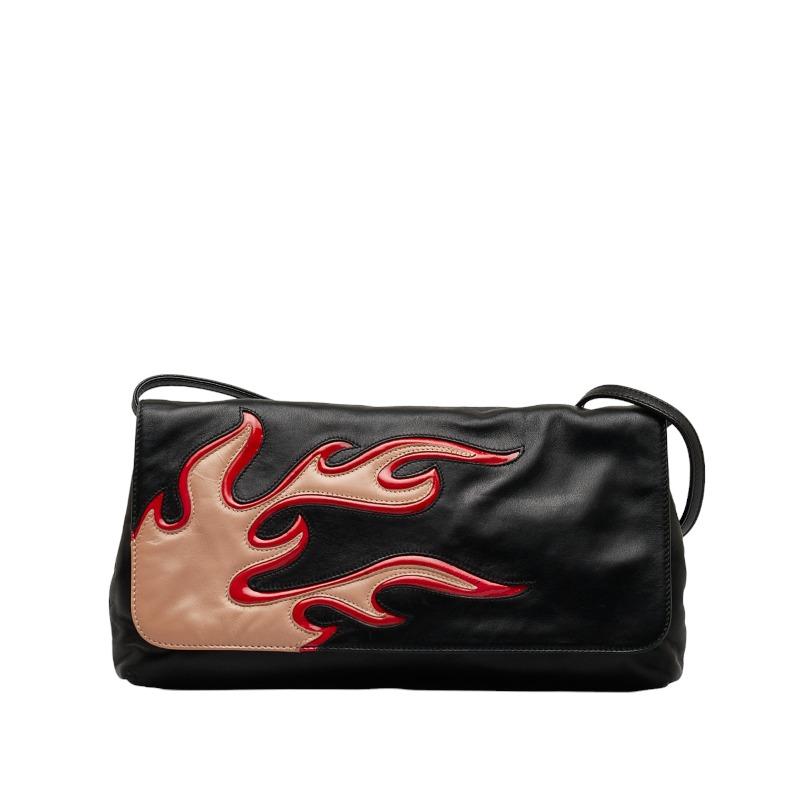 PRADA（プラダ） ファイヤーアップリケ 斜め掛け ショルダーバッグ