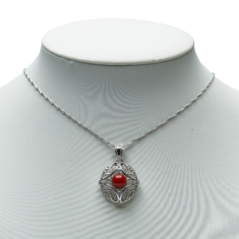 Pt900 プラチナ Pt850 プラチナ 赤珊瑚8.5mm ダイヤ0.11ct ネックレス  