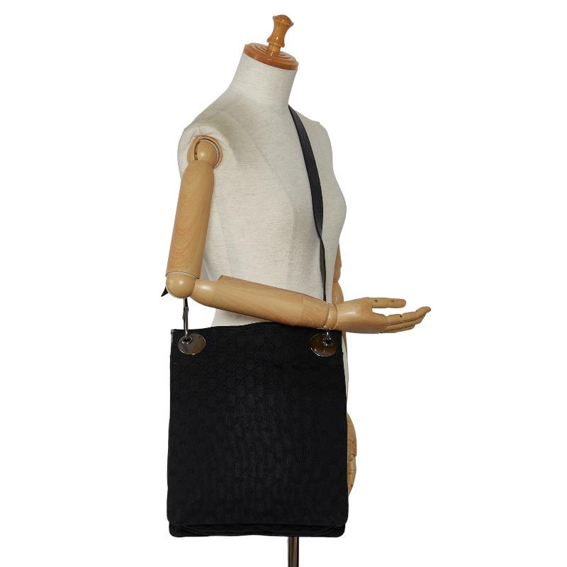 GUCCI（グッチ） GGキャンバス 斜め掛け ショルダーバッグ 120842