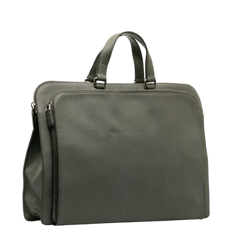PRADA ビジネスバッグ　黒　三角プレート PRADA ビジネスバッグブラック三角ロゴプレート