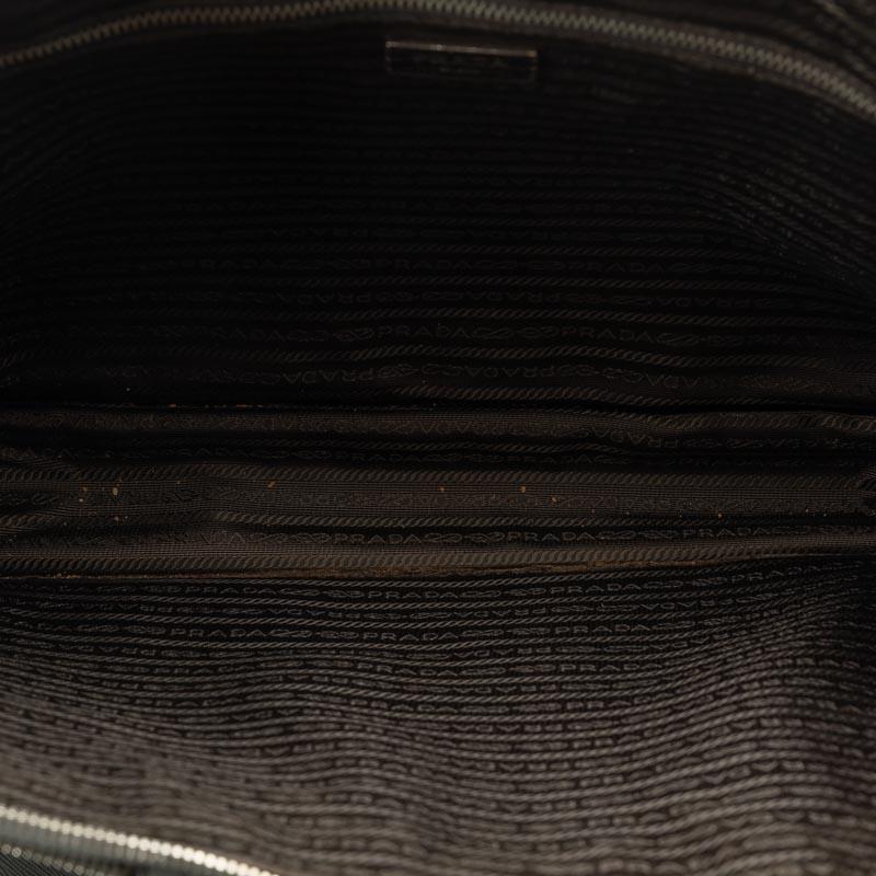 PRADA プラダ 三角ロゴプレート サフィアーノ ハンドバッグ ビジネス