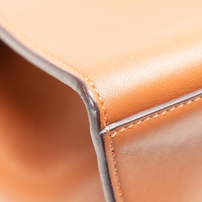 CELINE ブラウンレザーハンドバッグ 楽天市場】セリーヌ CELINE バケット16 セーズ ハンドバッグ