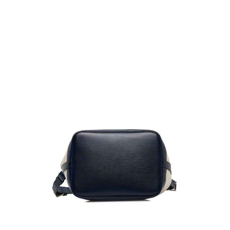 ルイヴィトン エピ プチノエ  ショルダーバッグ イヴォワール LOUIS VUITTON（ルイ・ヴィトン） ルイ ヴィトン エピ プチノエ