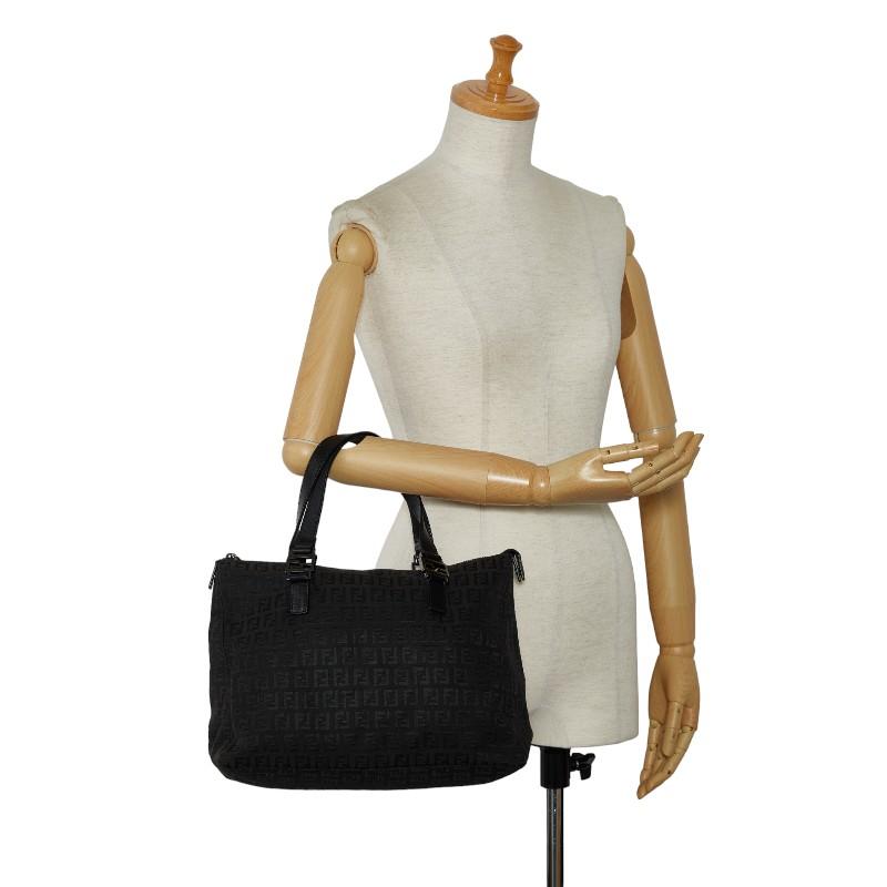 FENDI ズッキーノ ハンドバッグ 8BH134 キャンバス FENDI（フェンディ） ズッキーノ ハンドバッグ 8BH134 ブラック