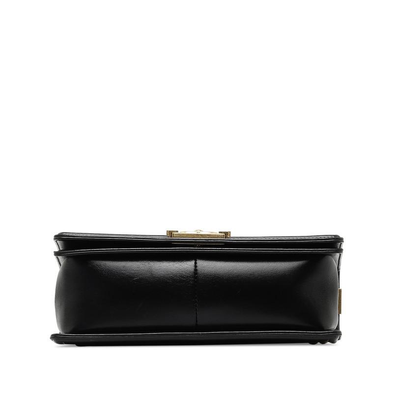 CHANEL シャネル Vステッチ ボーイシャネル ココマーク チェーン