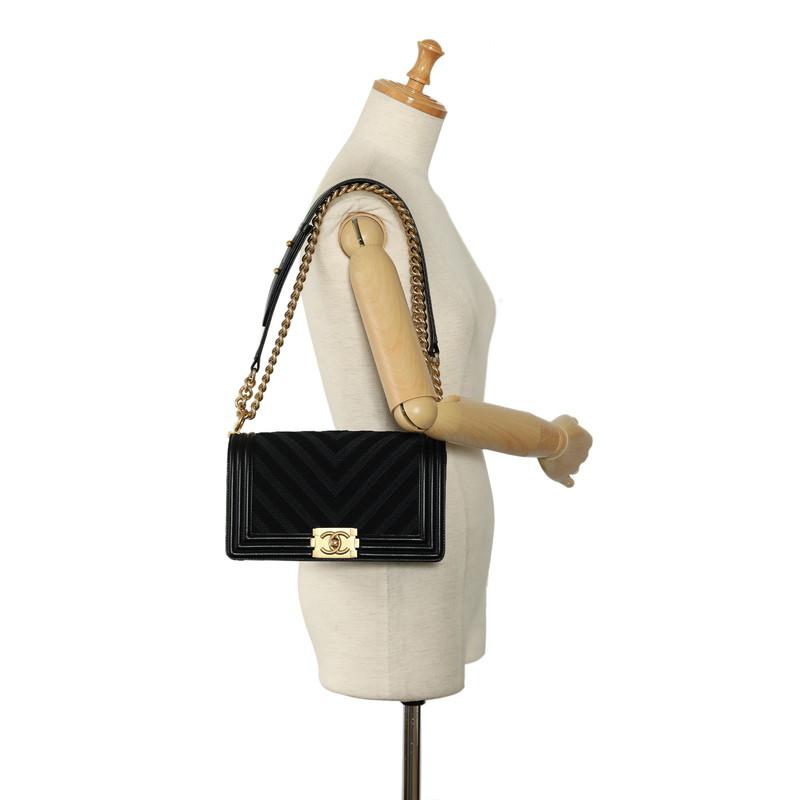 CHANEL シャネル Vステッチ ボーイシャネル ココマーク チェーン