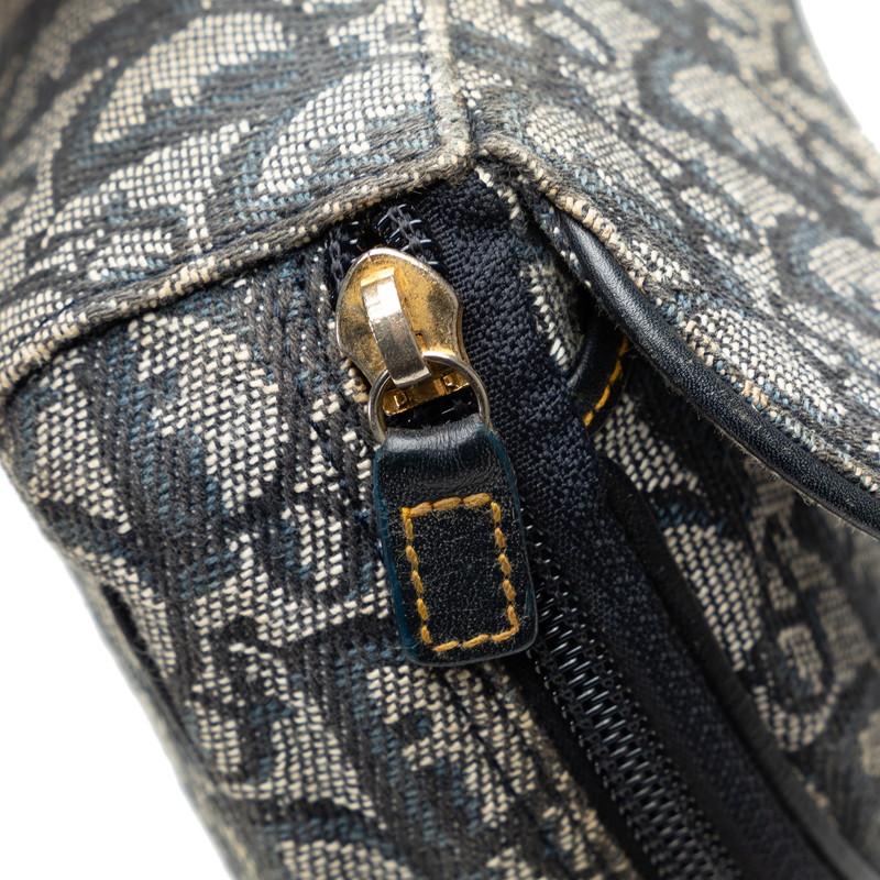 ［美品］ディオール Dior トロッター サドルポーチ　ネイビー Christian Dior（クリスチャン・ディオール） トロッターサドルバッグ