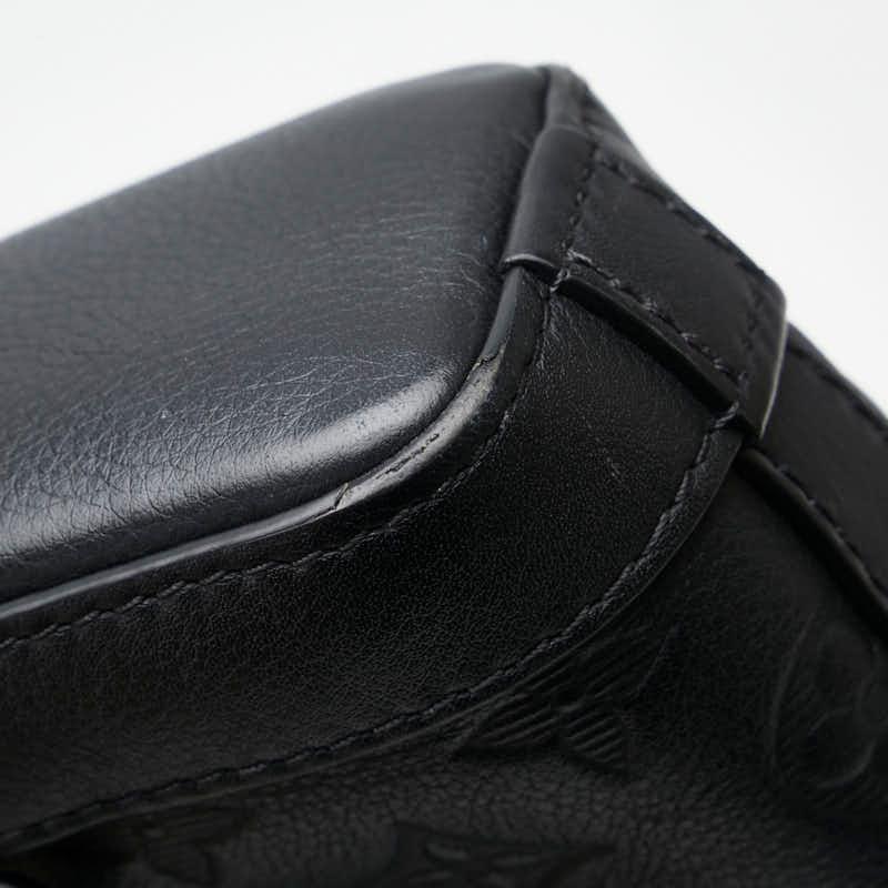 LOUIS VUITTON ブラックレザーショルダーバッグモノグラム　1208 ルイヴィトン ショルダーバッグ モノグラム トリヨンレザー S