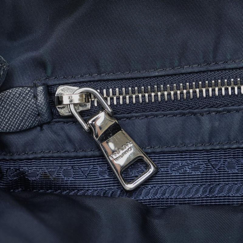 PRADA プラダ 三角ロゴプレート チェーン トートバッグ PRADA プラダ 三角ロゴプレート チェーン トートバッグ