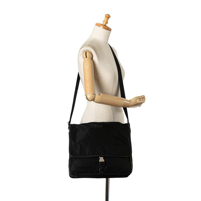 プラダ　三角プレート　サフィアーノレザー　ビジネスバッグ　ブラック PRADA（プラダ） 三角ロゴプレート ビジネスバッグ ブリーフケース