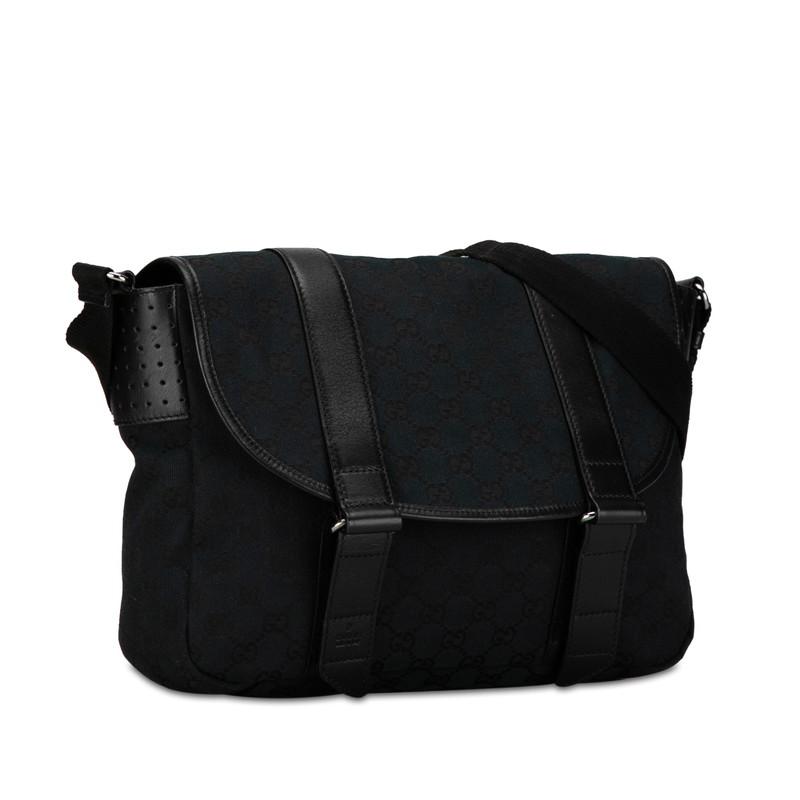 美品　グッチ　ショルダーバッグ　メッセンジャーバッグ　斜め掛け　GG キャンバス GUCCI グッチ GGキャンバス 斜め掛け ショルダーバッグ