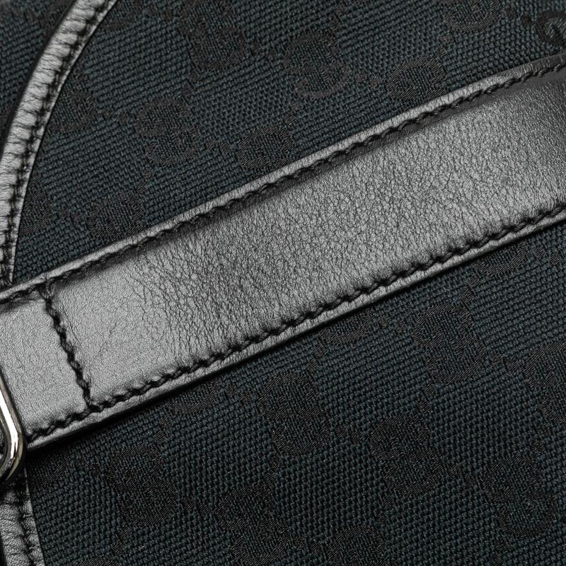 GUCCI（グッチ） GGキャンバス 斜め掛け ショルダーバッグ