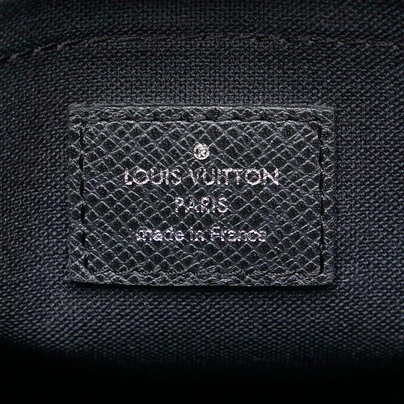 LOUIS VUITTON ルイ ヴィトン タイガ ルカ 斜め掛け ショルダー LOUIS VUITTON ルイ ヴィトン タイガ ルカ 斜め掛け ショルダー