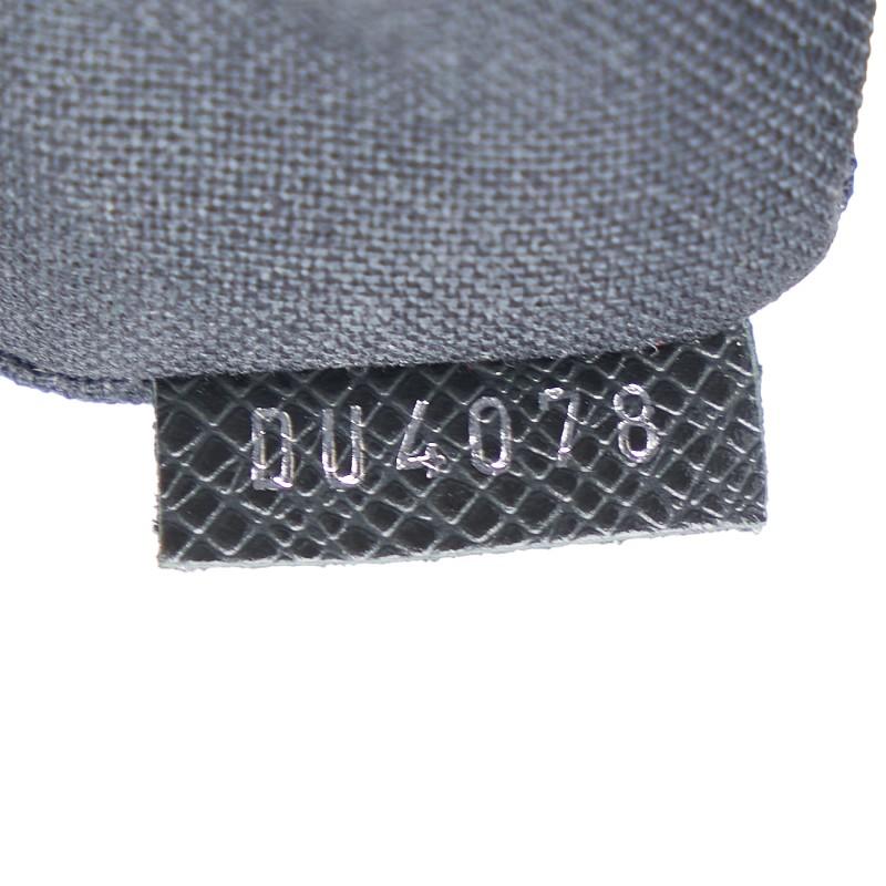LOUIS VUITTON ルイ ヴィトン タイガ ルカ 斜め掛け ショルダー LOUIS VUITTON ルイ ヴィトン タイガ ルカ 斜め掛け ショルダー