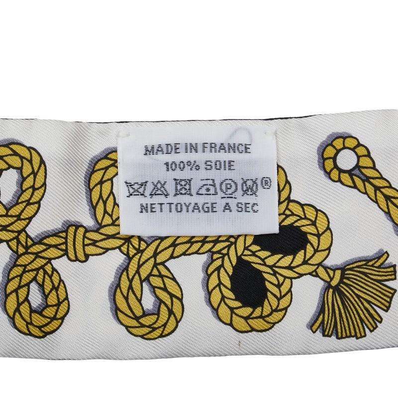 HERMES エルメス ツイリー Galons et Brandebourgs 飾緒と HERMES エルメス ツイリー Galons et Brandebourgs 飾緒と
