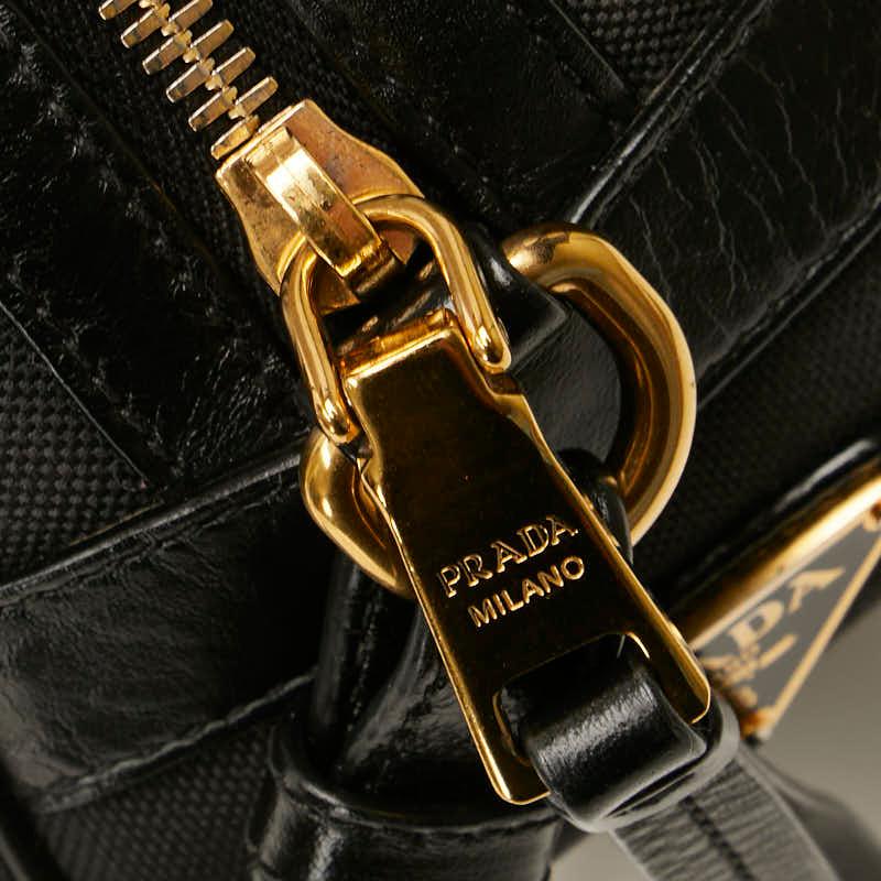 PRADA（プラダ） ロゴジャガード ショルダーバッグ ブラック